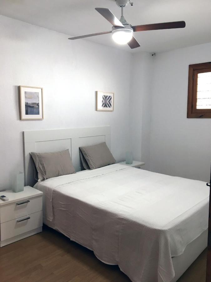 Apartamento Con Vistas Al Mar. Primera Linea De Playa. Агуадулсе Екстериор снимка