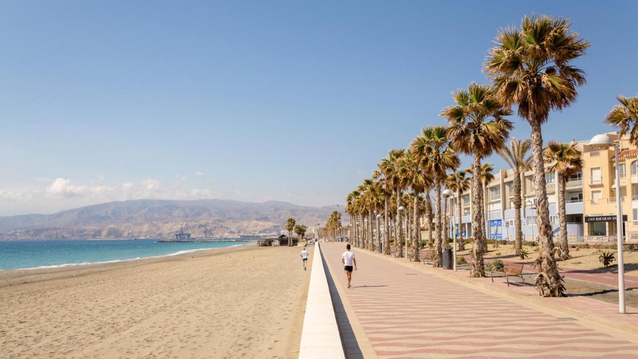Apartamento Con Vistas Al Mar. Primera Linea De Playa. Агуадулсе Екстериор снимка