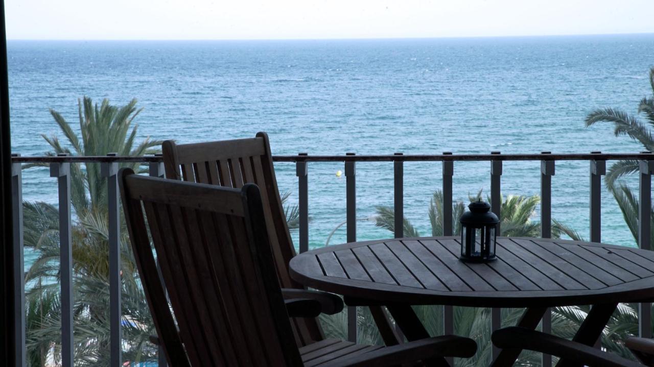 Apartamento Con Vistas Al Mar. Primera Linea De Playa. Агуадулсе Екстериор снимка